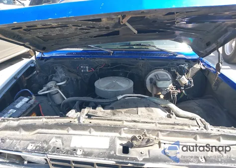 1982 Chevrolet C10 z USA, uszkodzony, nr VIN 1GCDC14H8CS167083